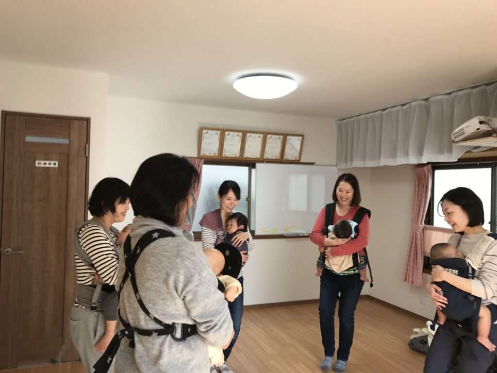 わらべうた産後ダンス
